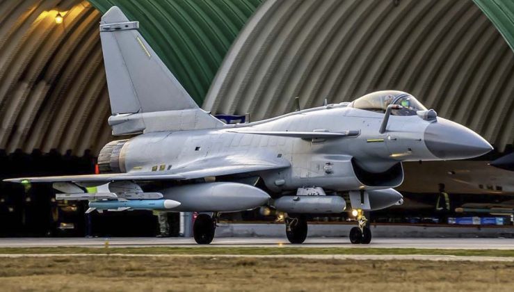 J-10C with PL-15 and K/JDC01A Laser Designator Pod