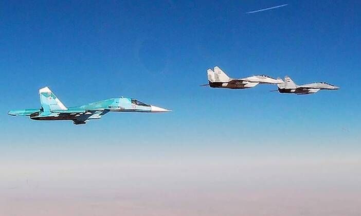 Russian Su-34 Fighter Exercises with Syrian MiG-29s