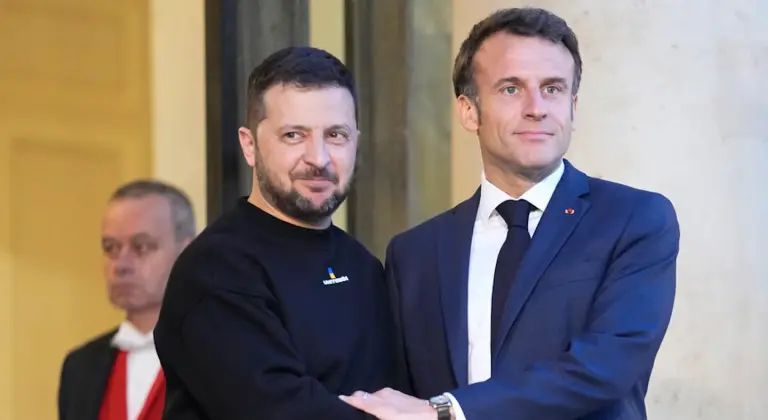 French and Ukrainian Presidents Macron and Zelensky