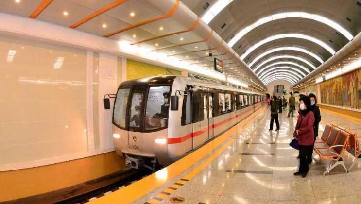 Pyongyang Metro - It Doubles as a Bomb Shelter Over 110m Underground 