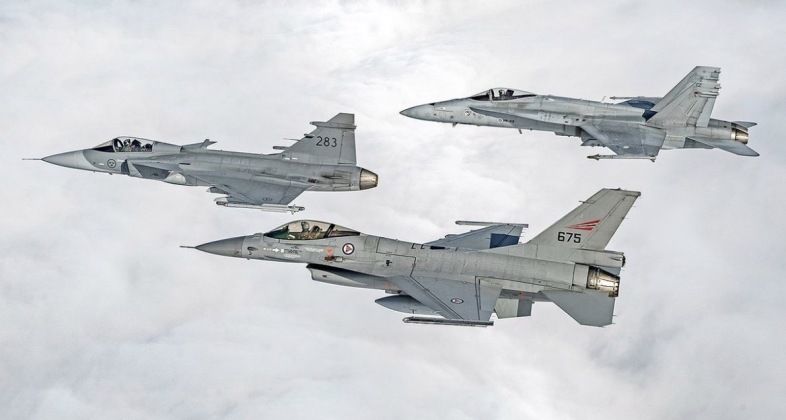 Gripen Leads F-16 and F-18 in Formation 