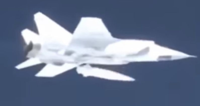 Launch of Kh-47M2 Hypersonic Weapon by Russian MiG-31K Strike Fighter