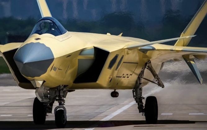 J-20 Stealth Fighter 