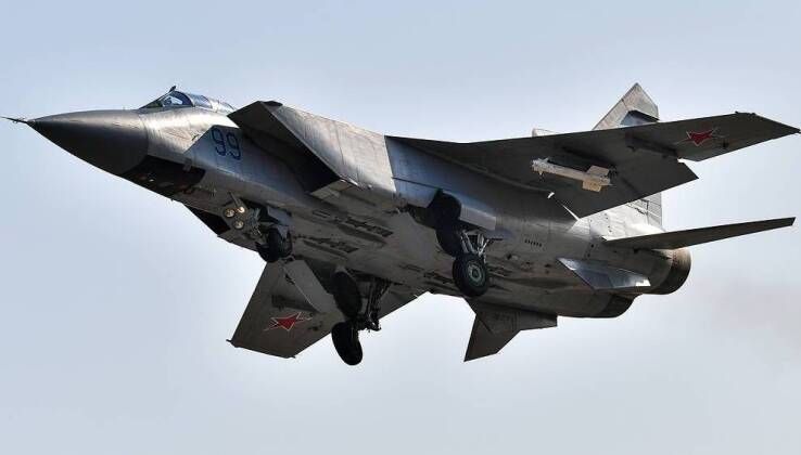MiG-31 Foxhound Heavy Interceptor
