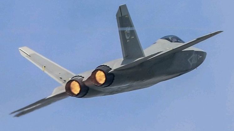 Chinese FC-31 Stealth Fighter Prototype