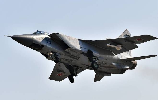 MiG-31 Foxhound Heavyweight Interceptor 