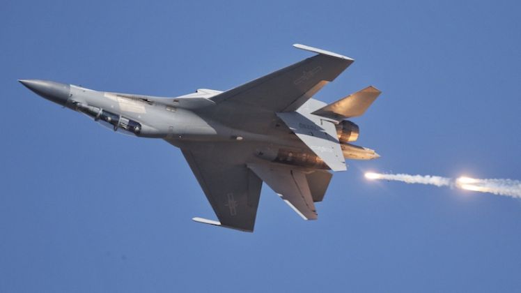 Chinese J-16 Heavyweight Fighter