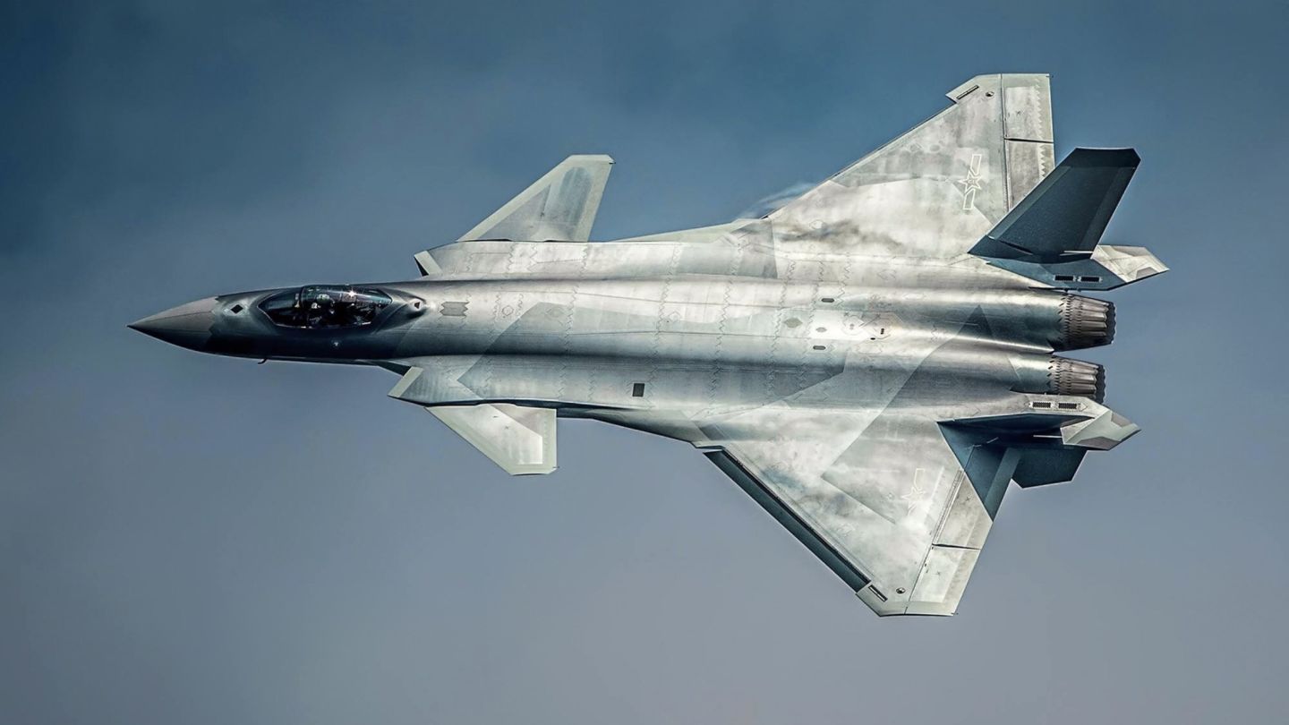 Chinese J-20 Fifth Generation Air Superiority Fighter 