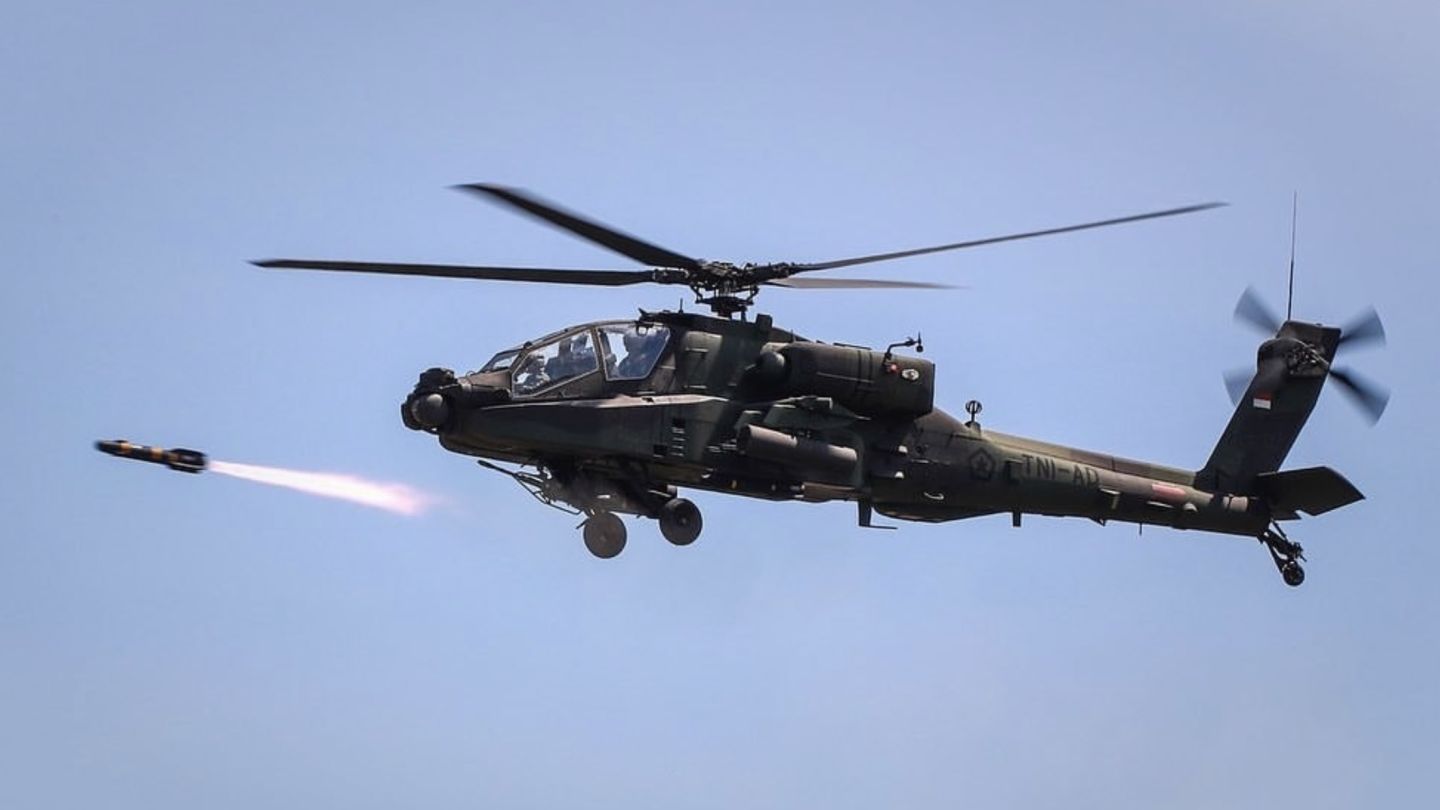 AH-64E Apache Attack Helicopter