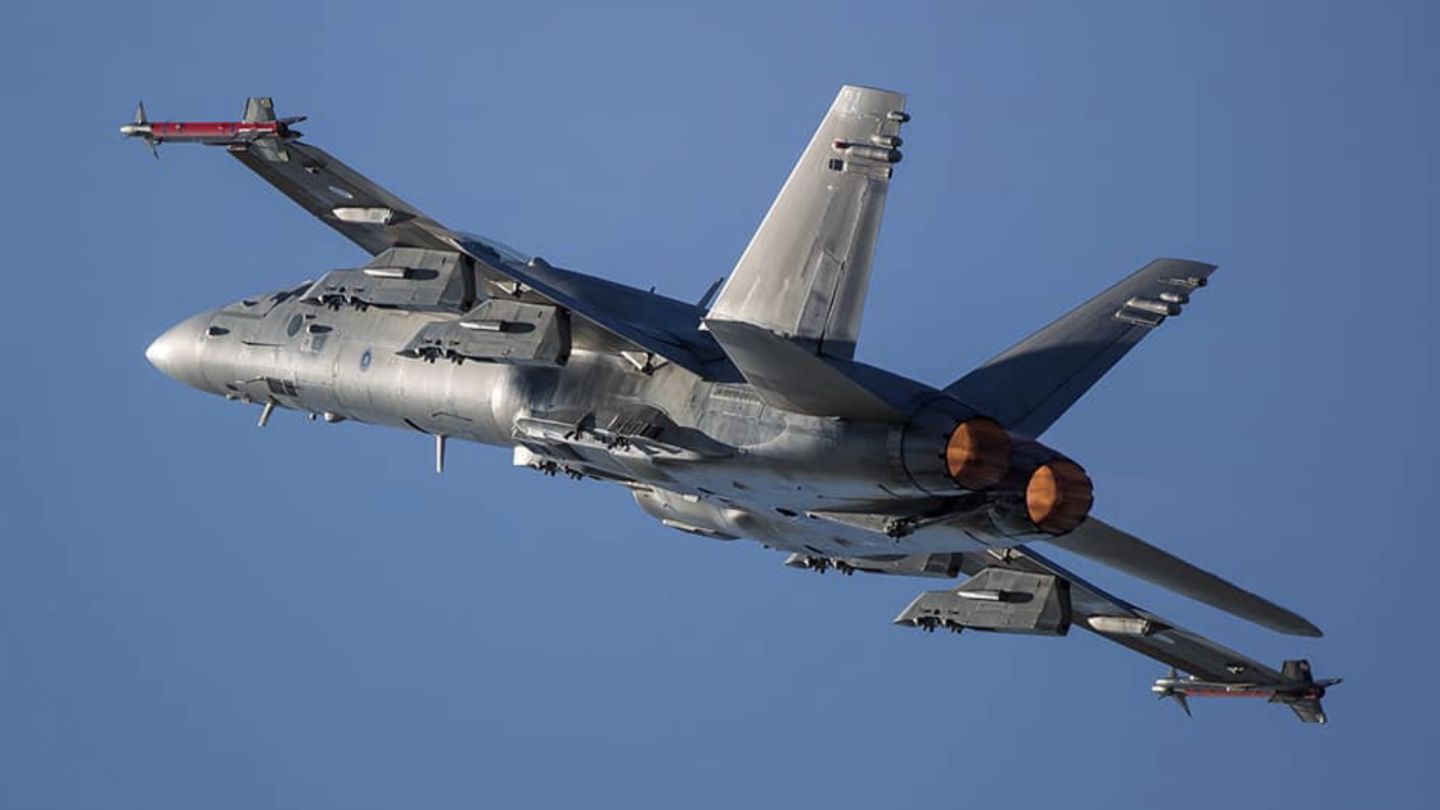 F-18E Super Hornet Medium Fighter 