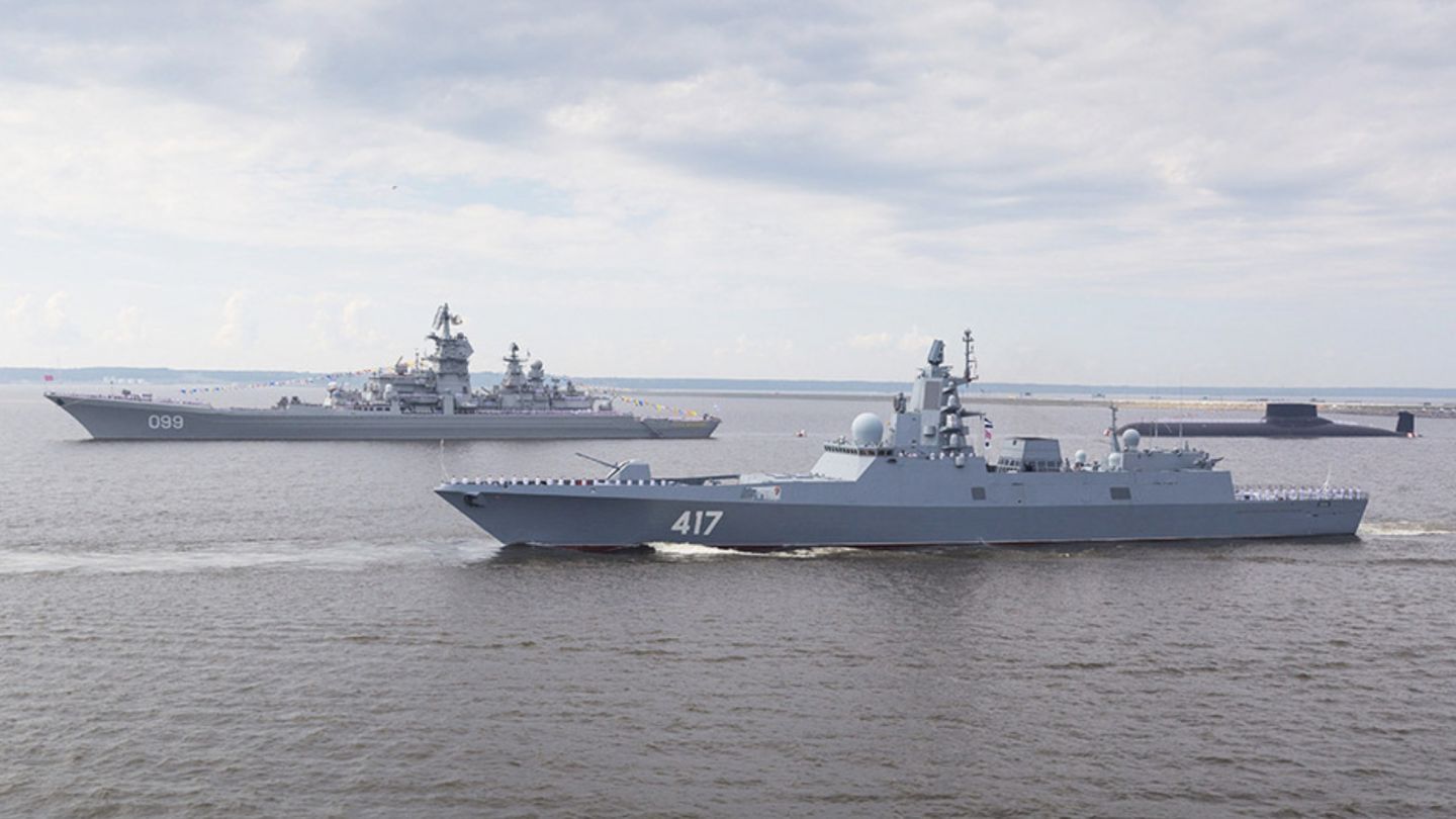 Gorshkov Class Frigate (closer) and Kirov Class Battlecruiser 