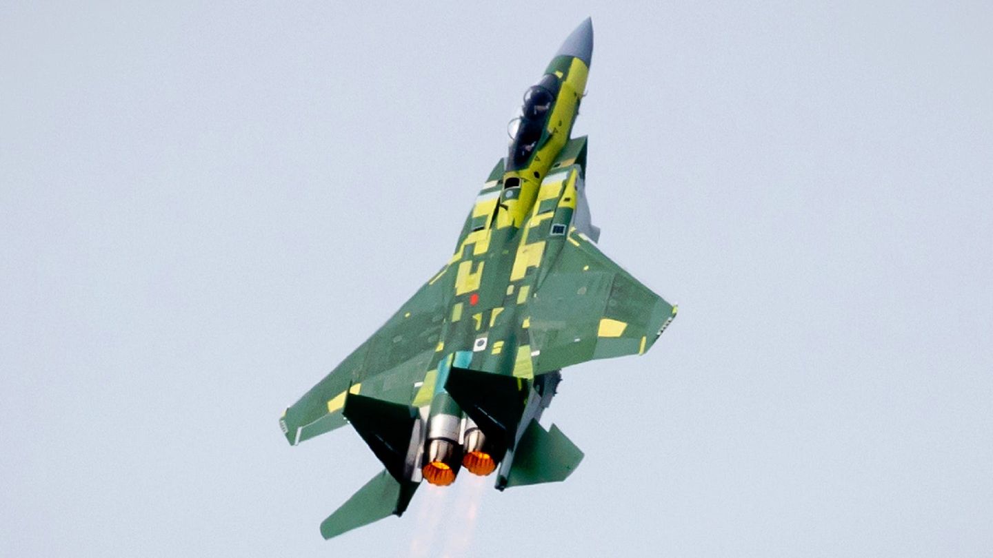 F-15QA Performs 'Viking Takeoff' on First Flight