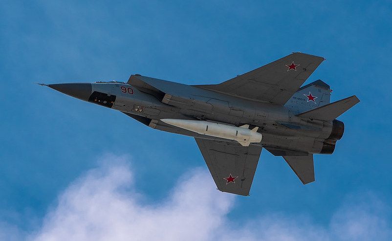 Russian MiG-31K Foxhound with Kh-47M2 Kinzhal Hypersonic Ballistic Missile 