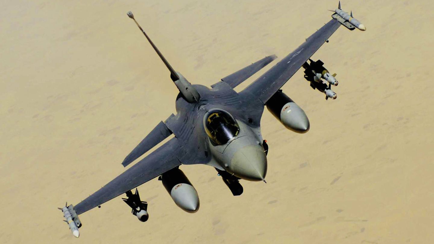 F-16 Fighting Falcon