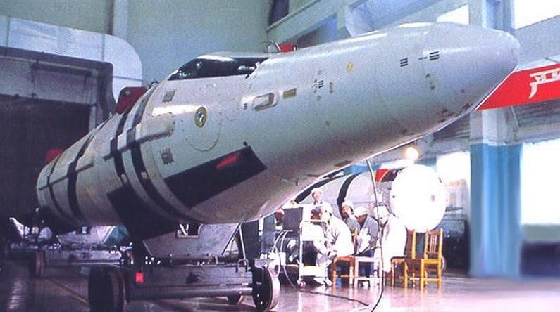 JL-1 Submarine Launched Ballistic Missile 