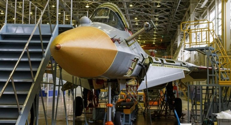 Early Su-57 Production at the Komsomolsk-on-Amur Aviation Plant