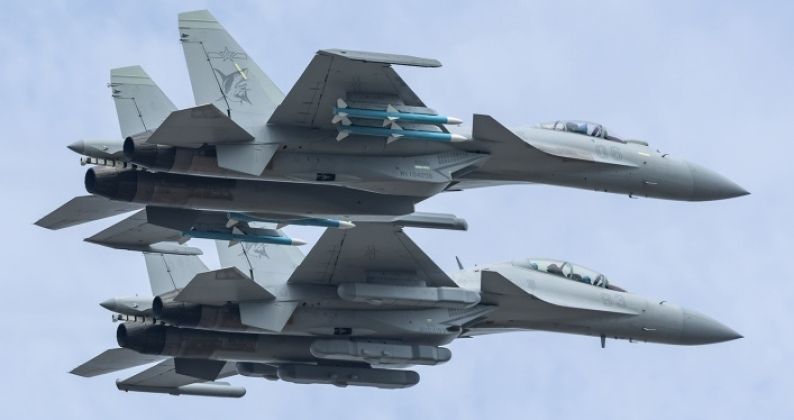 J-15B Fighter (top) and J-15D Electronic Attack Aircraft