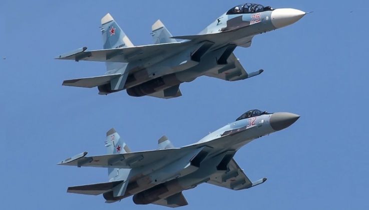 Su-30SM (top) and Su-35 QWE