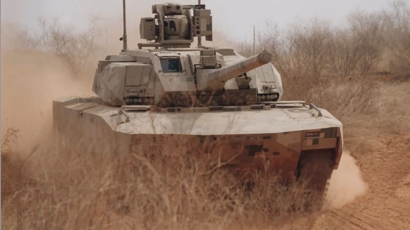 Type 100 Tank in Service