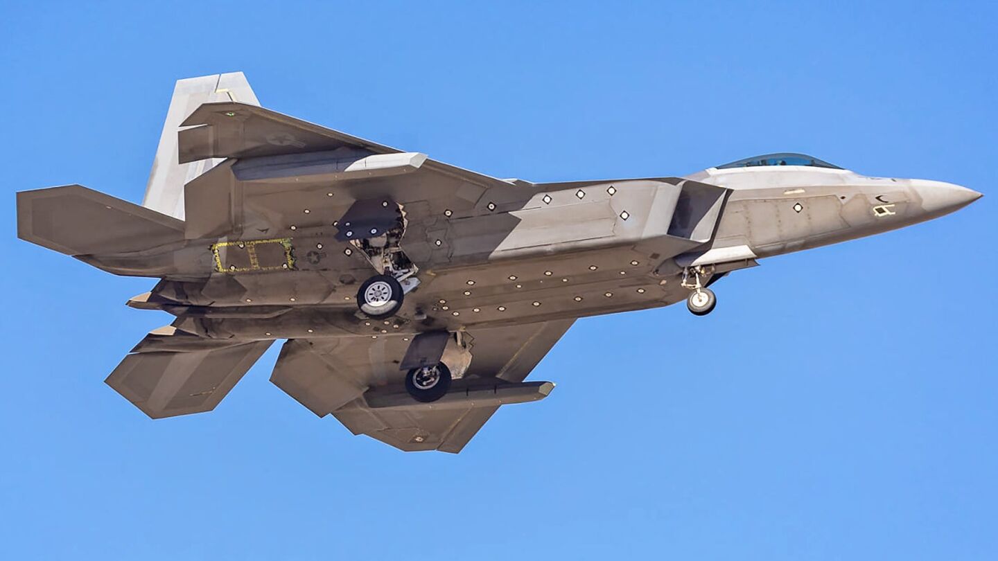F-22 Testing Stealth Optimised External Fuel Tanks