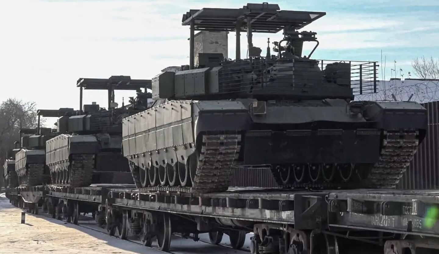 Anti-Drone Cage Top Armour on T-80BVM Tanks