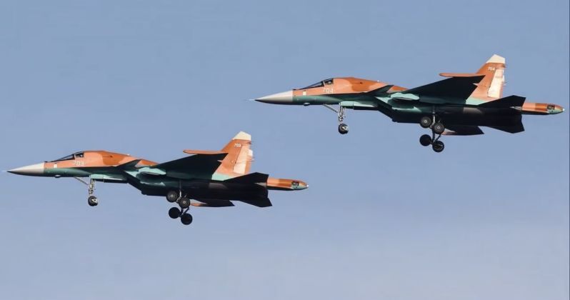 First Footage of Algerian Air Force Su-34M Strike Fighters