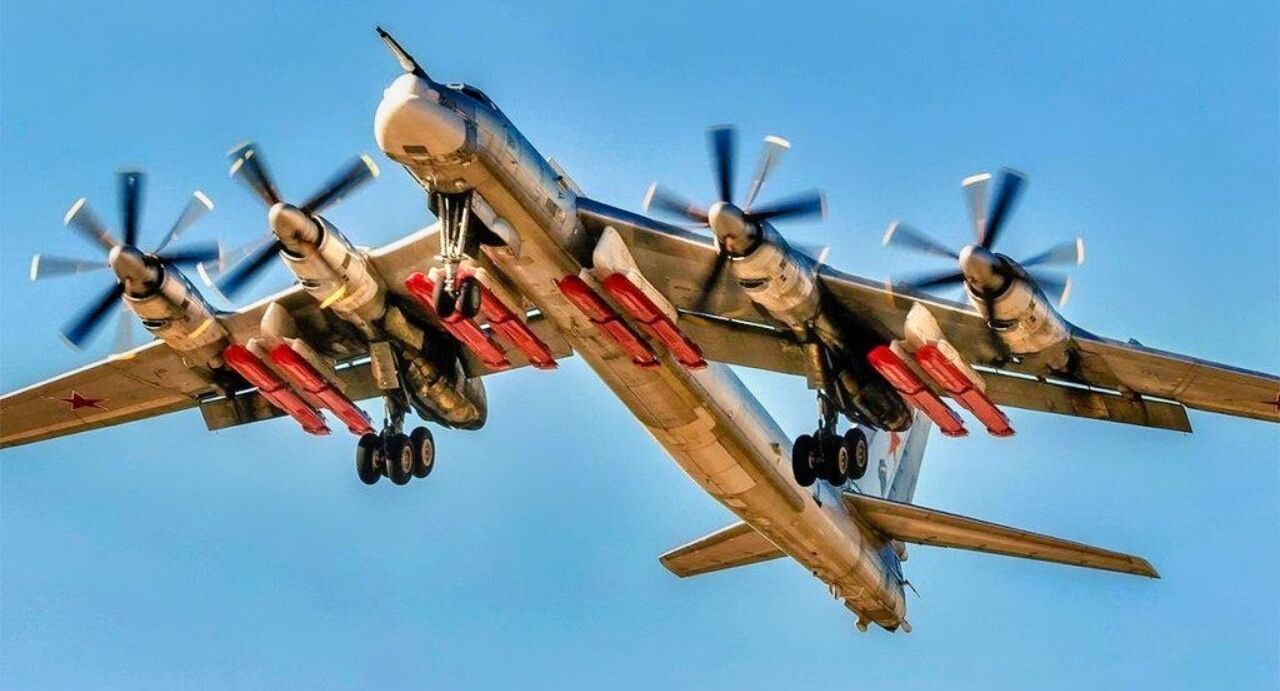 Russian Tu-95MSM Strategic Bomber with Eight Kh-101/2 Cruise Missiles
